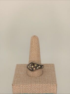 Vintage-Inspired Iridescent Crystal Cluster Pattern Ringin Silver(Vintage Color)